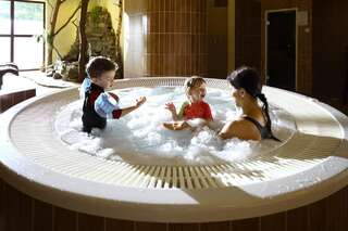 Отель Wierchomla Ski & Spa Resort Пивнична Семейный номер (для 2 взрослых и 1 ребенка)-3