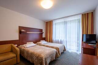 Отель Wierchomla Ski & Spa Resort Пивнична Двухместный номер с 2 отдельными кроватями-5